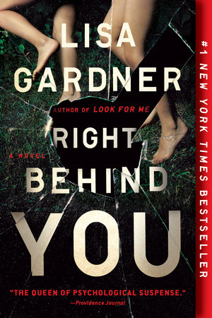 Cover image for Right Behind You